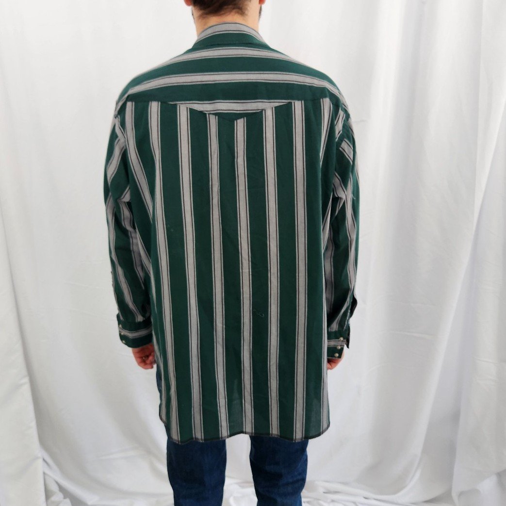 90s Wrangler Green and Gray Snap Front Shirt