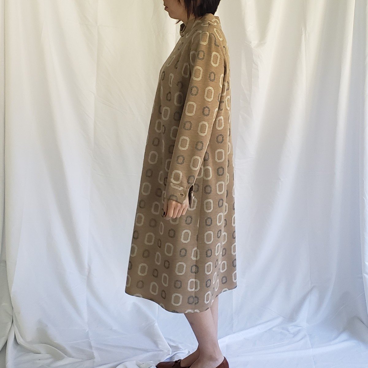 60s/70s Home Made Tan and Gray Shift Dress