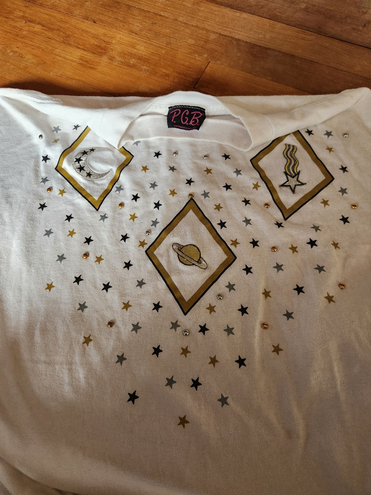 90s White and Gold Celestial Tee
