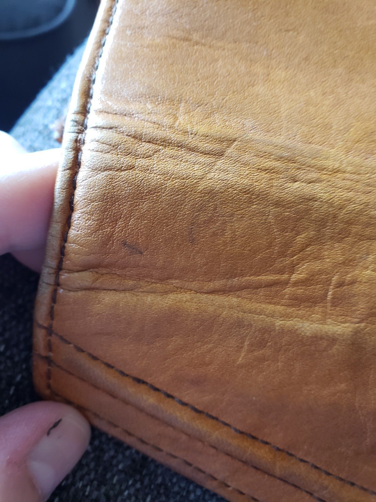 80s/90s Tan Leather Wallet