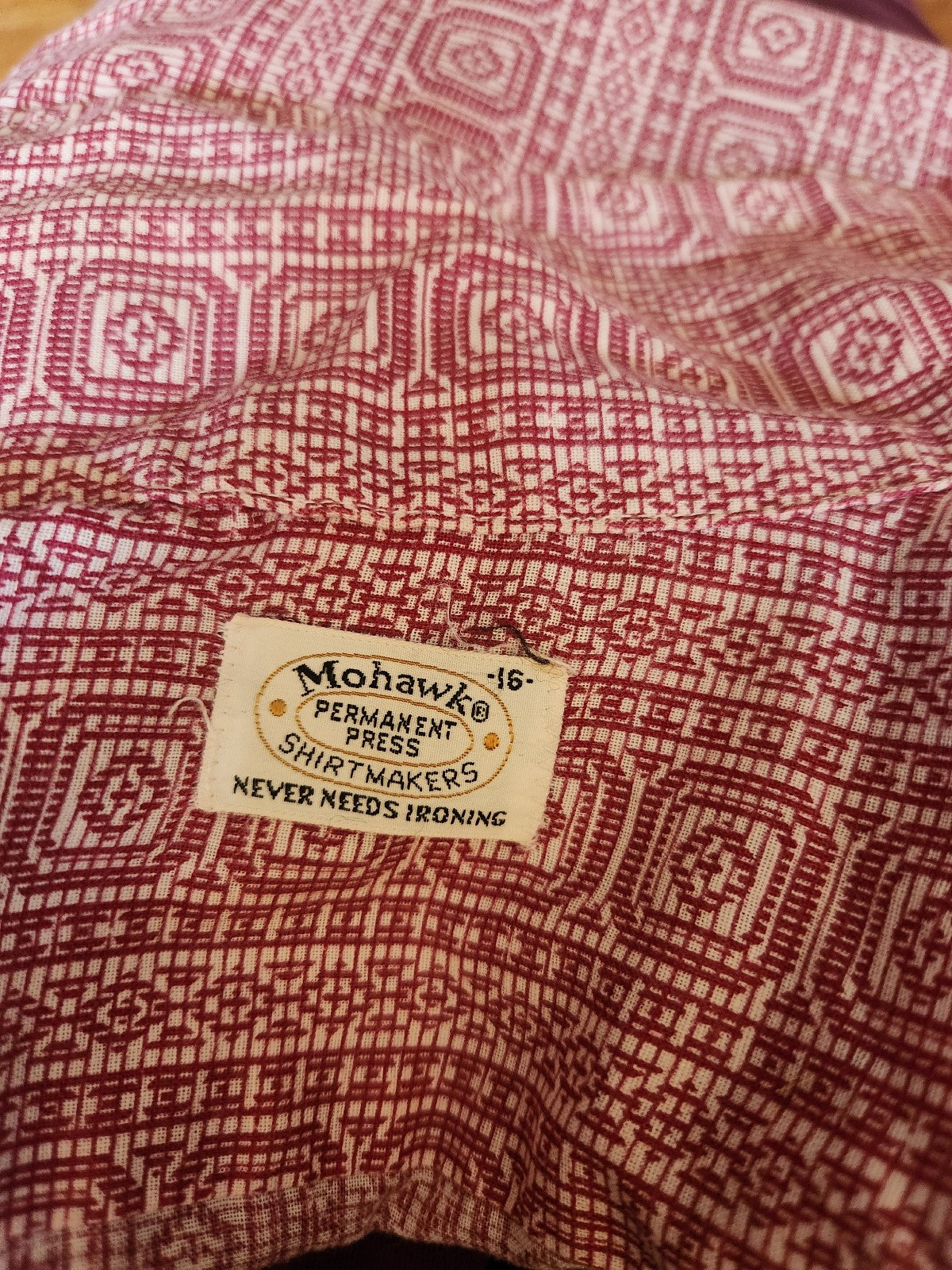 60s/70s Red Geometric Print Short Sleeve Button Down