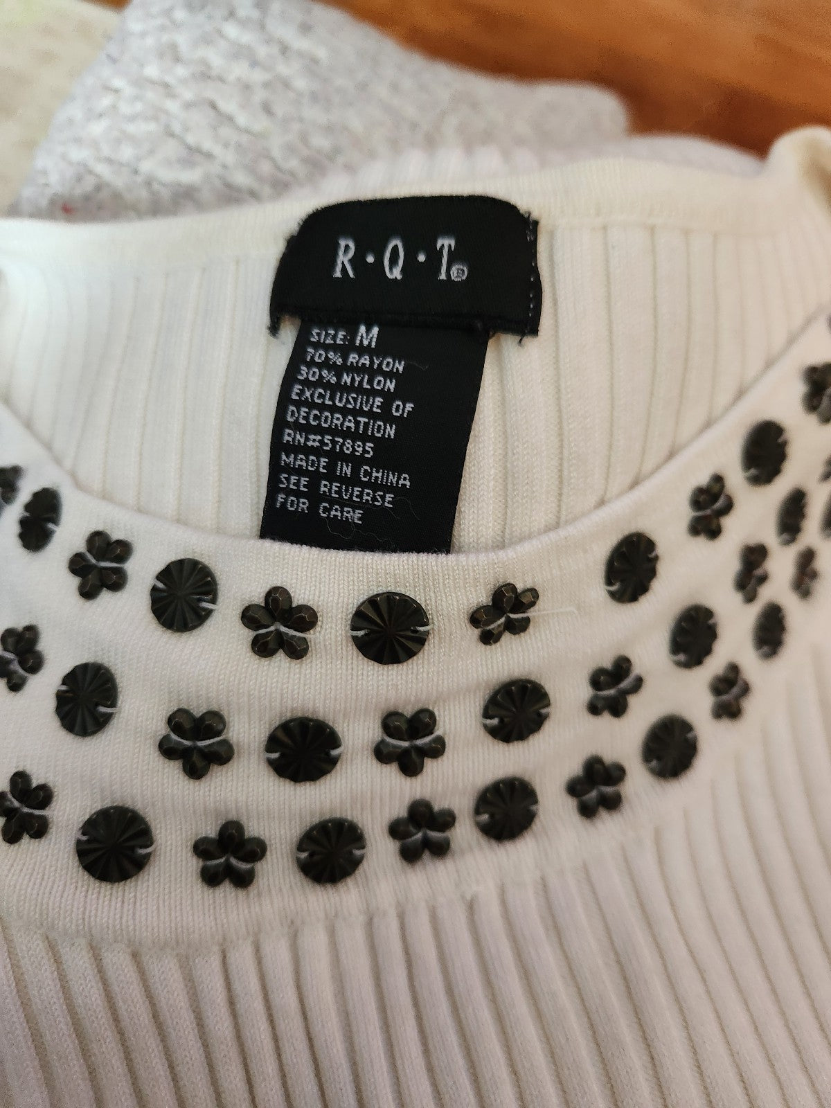Y2K White Ribbed Blouse