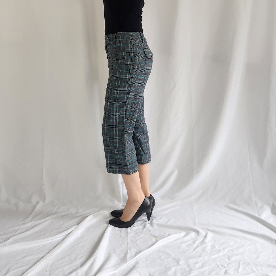 Y2K Gray and Blue Plaid Capris