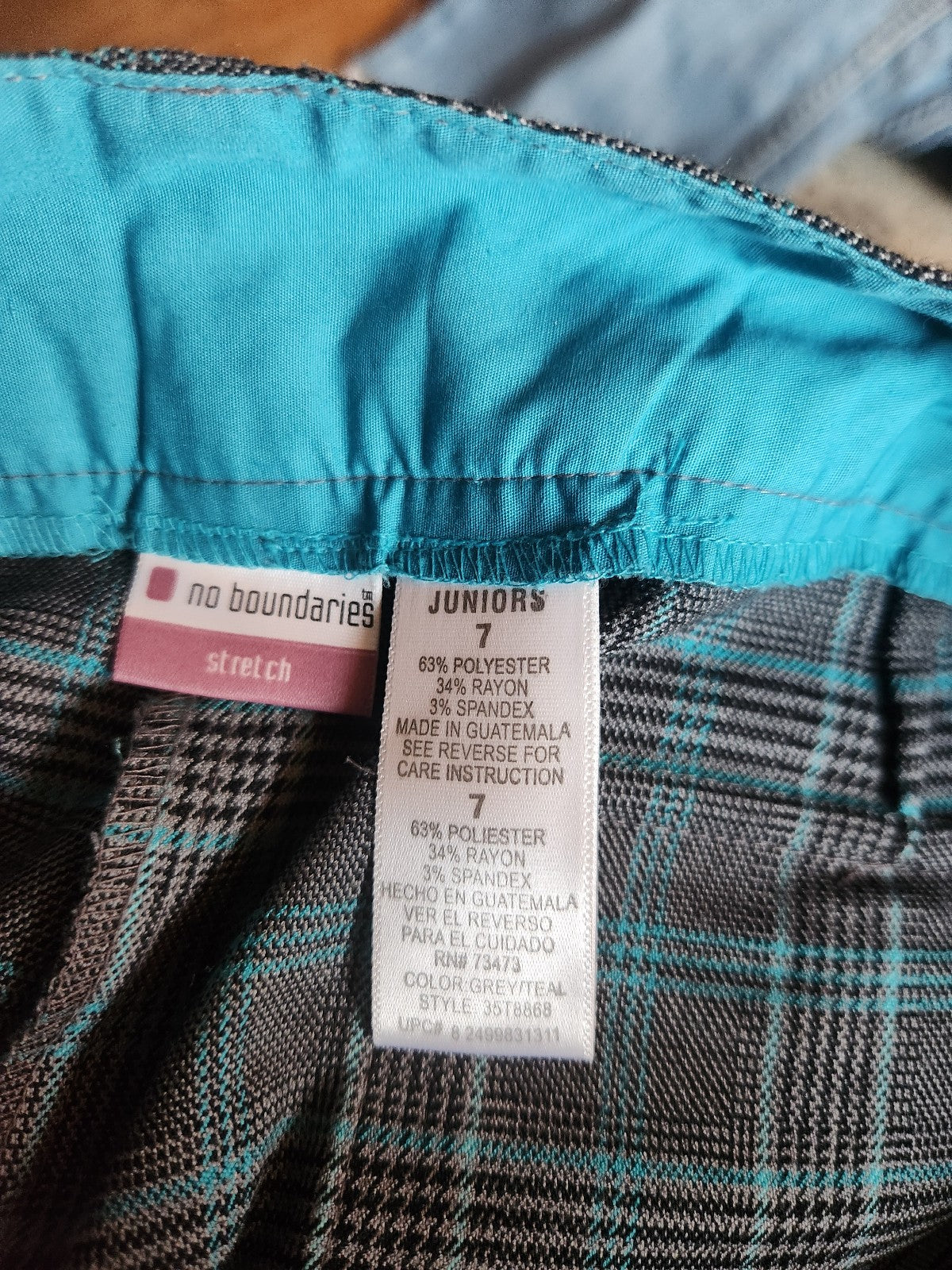 Y2K Gray and Blue Plaid Capris