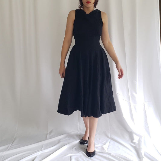 50s/60s Sleeveless Black Wool Dress