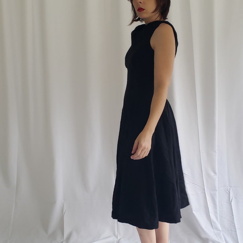 50s/60s Sleeveless Black Wool Dress