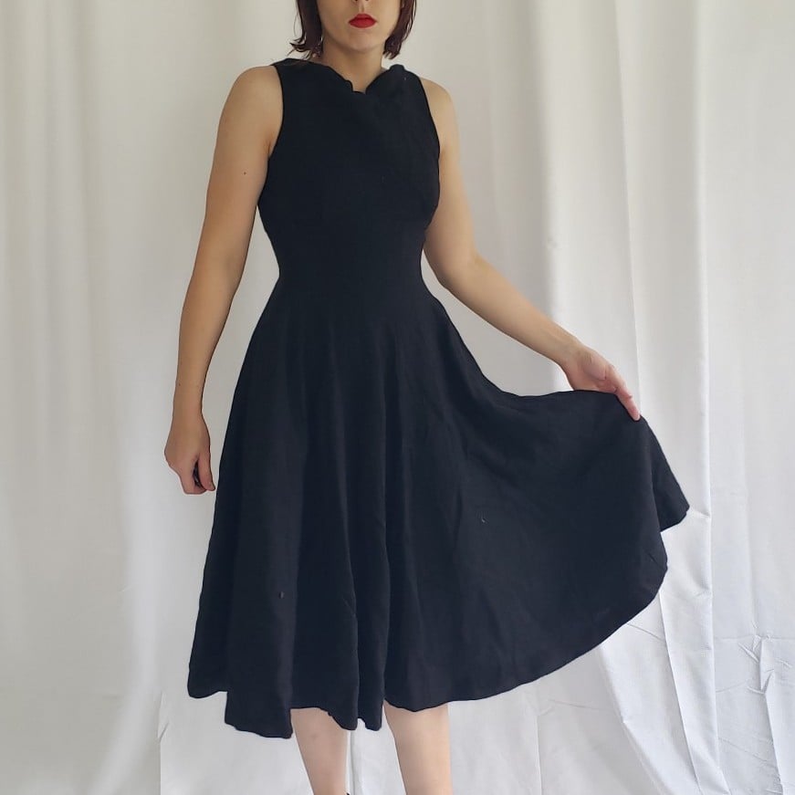 50s/60s Sleeveless Black Wool Dress