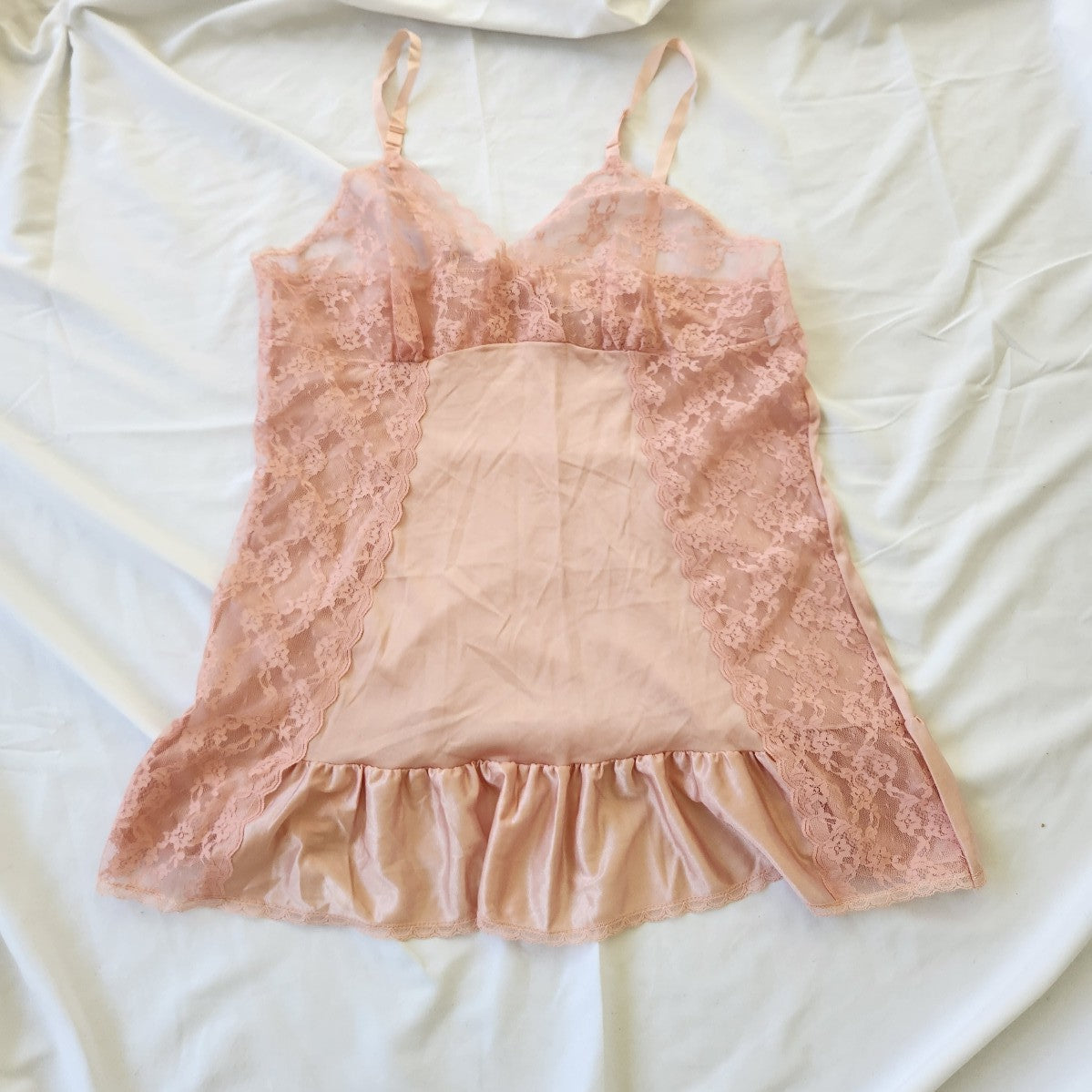 80s/90s Pink Lacy Nightie