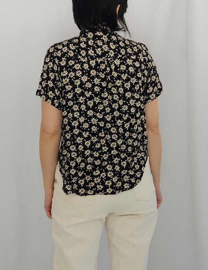 90s Black Daisy Print Button Down