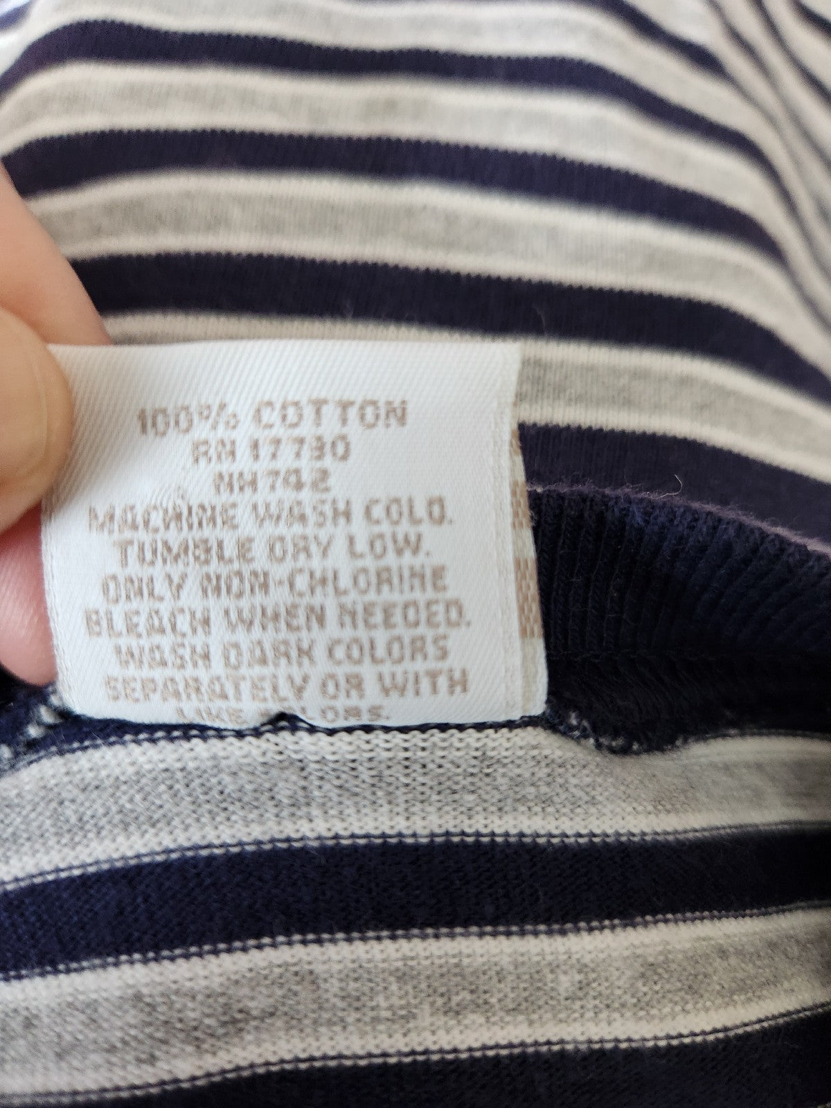 90s/00s Gray and Navy Striped 100% Cotton Tee