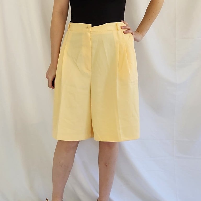 90s Yellow High Rise Pleated Shorts