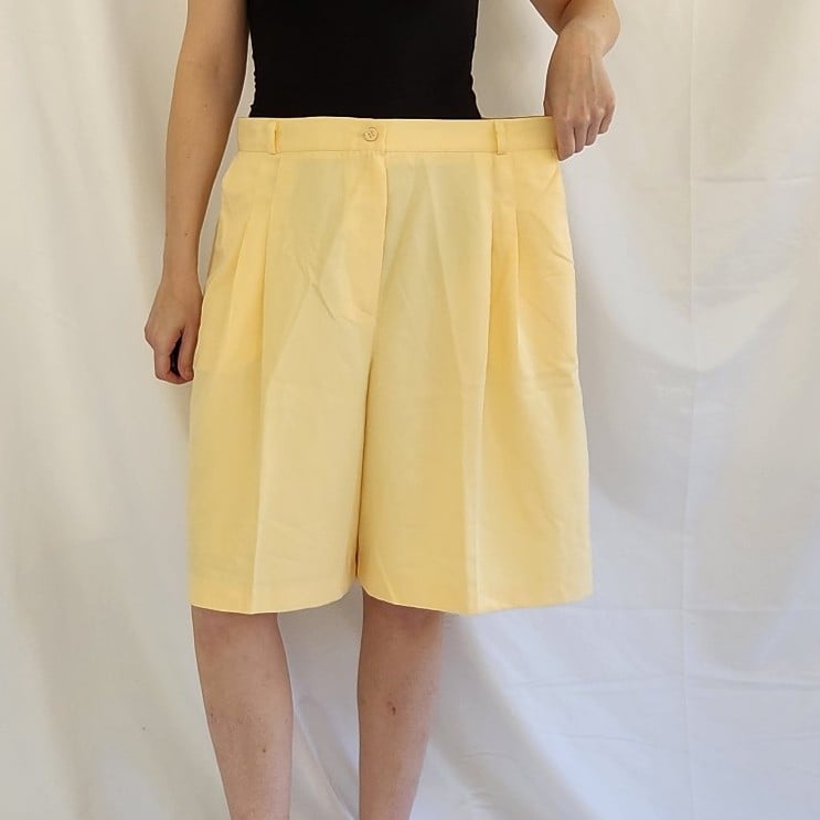 90s Yellow High Rise Pleated Shorts