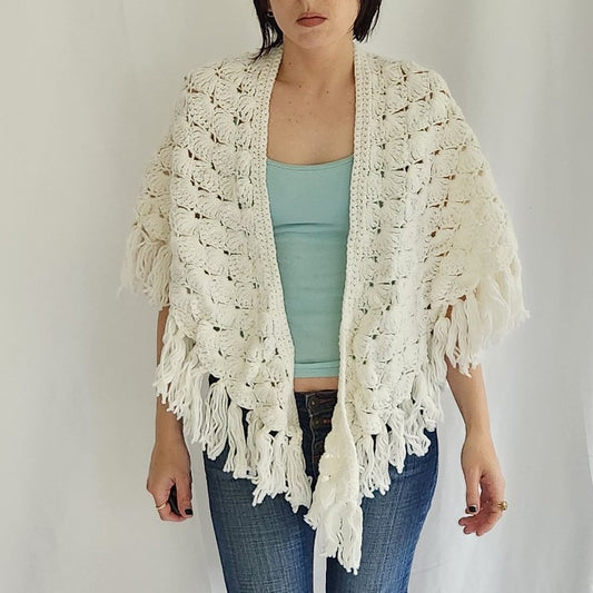 70s White Crochet Sheel Stitch Shawl