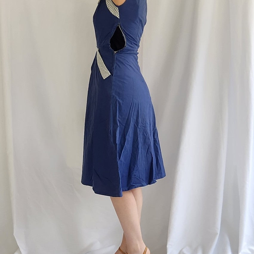 60s Blue and White Sleeveless Dress