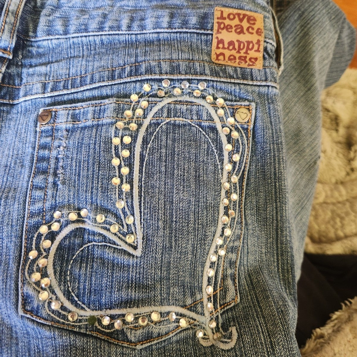 Y2K Low Rise Mudd Capris with Heart