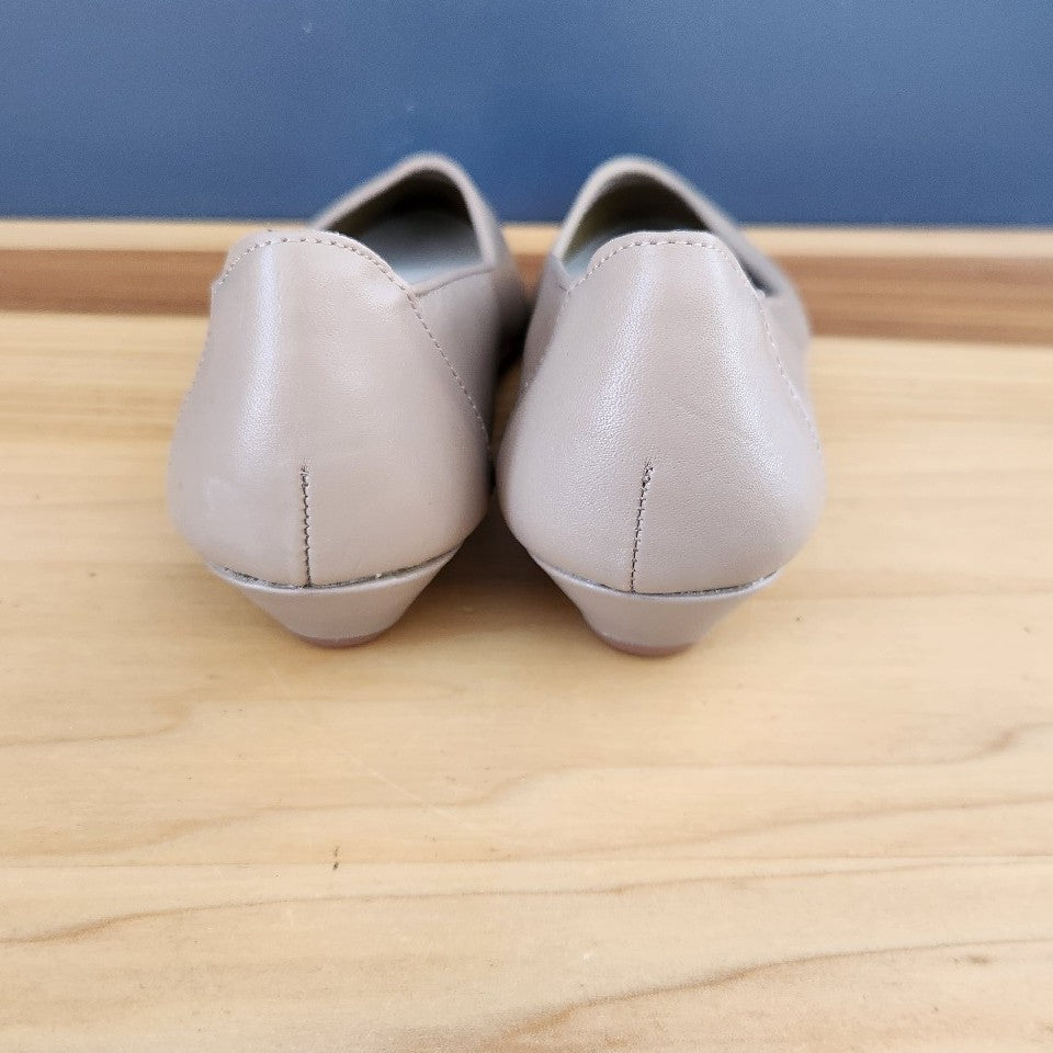 80s Tan Leather Flats