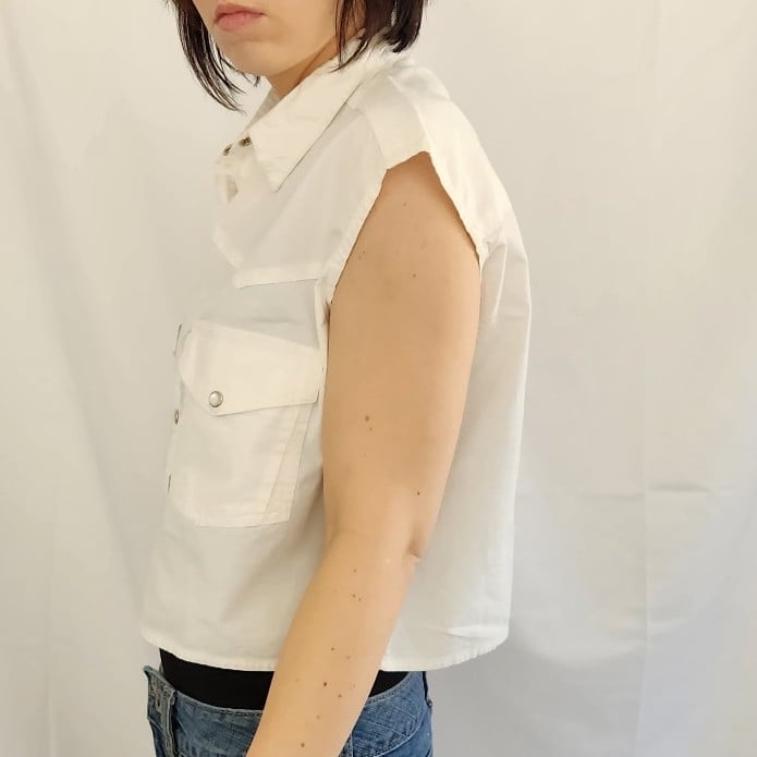 90s White Sleeveless Cropped Shirt