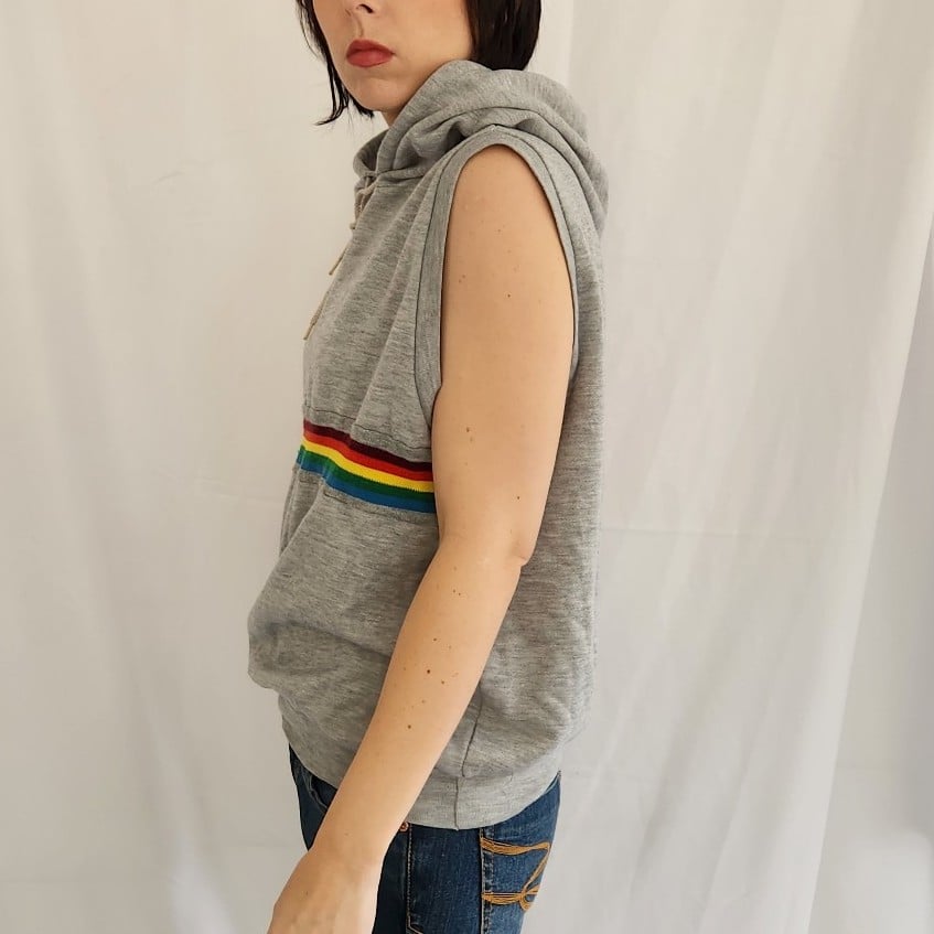 80s Gray and Rainbow Sleeveless Hooded Shirt