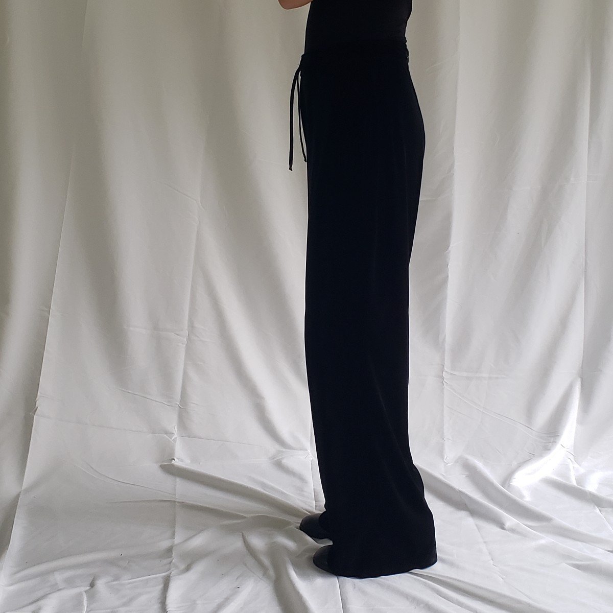 90s/Y2K Black Velvet Stretchy Pants