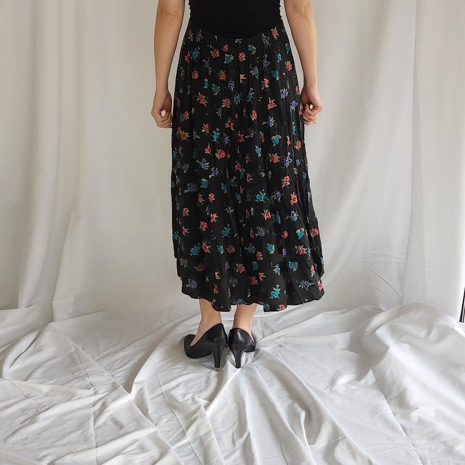 90s Black Floral Button Down Skirt