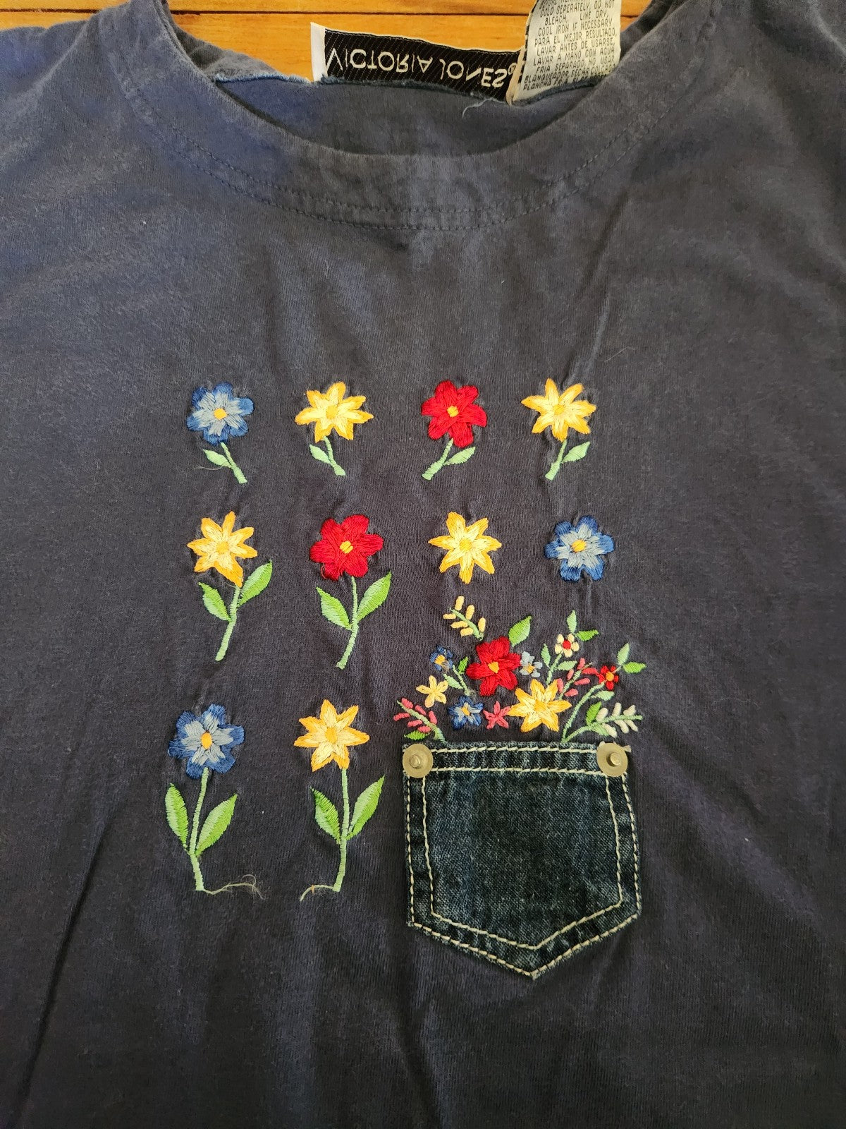 90s/00s Blue Tee with Embroidered Flowers