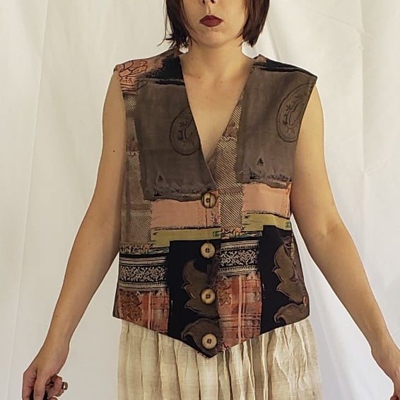 90s Whimsigoth Rayon Vest