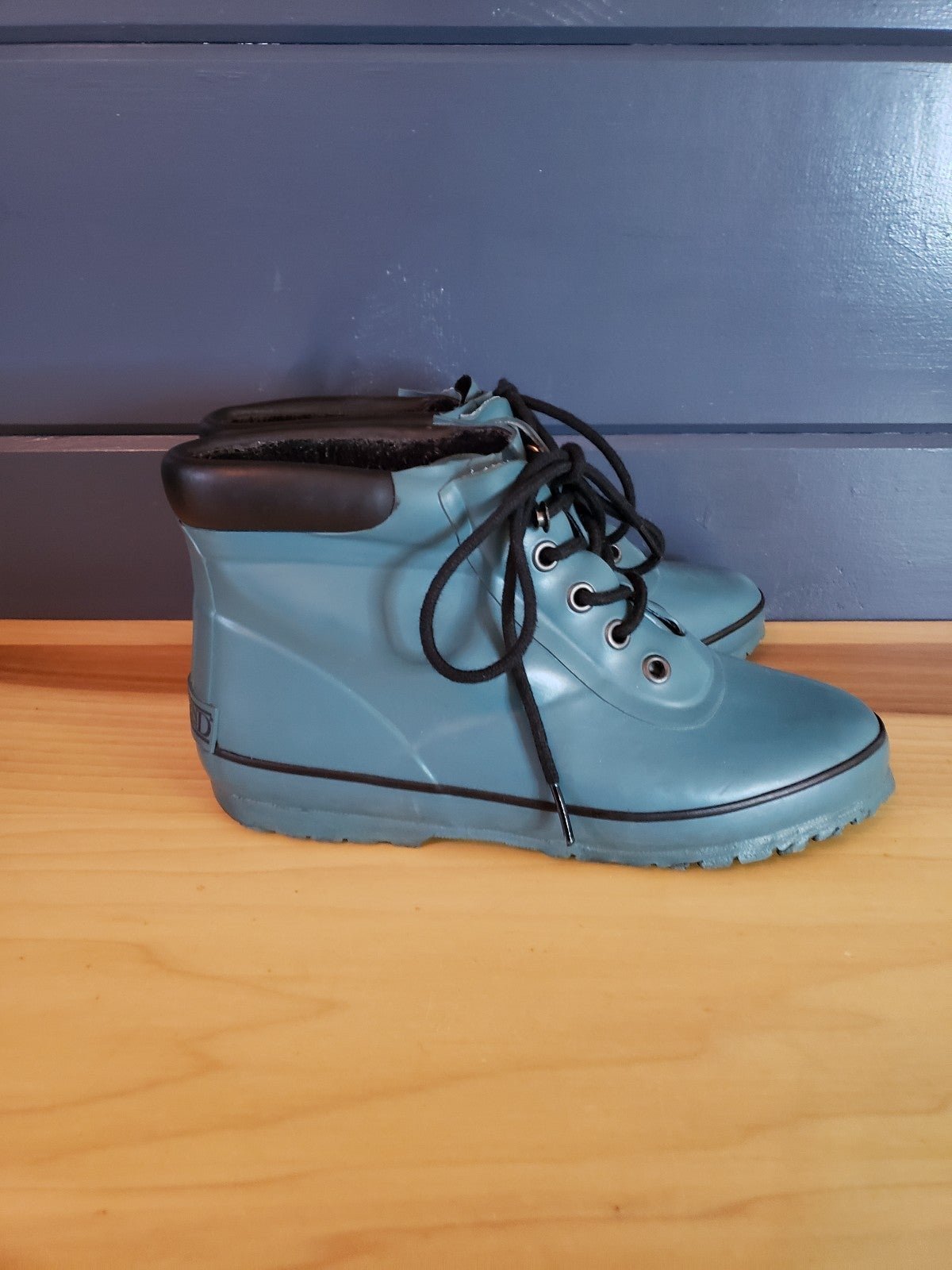 Vintage Lands End Lace Up Rain Boots