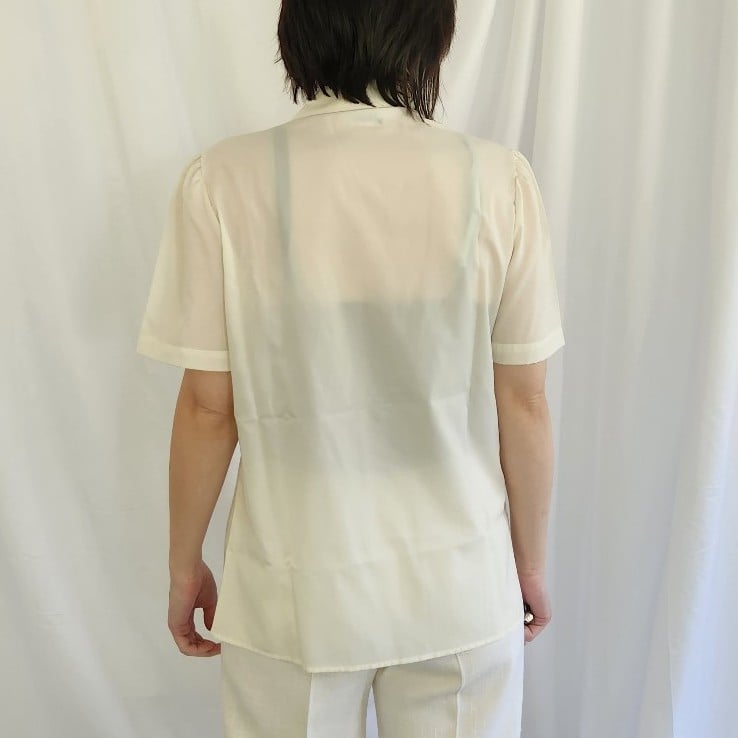 80s White Short Sleeve Button Down Blouse