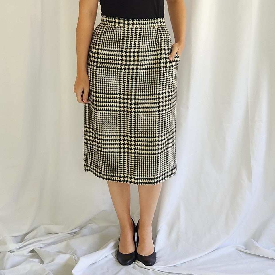 80s/90s Black and White Houndstooth Pencil Skirt