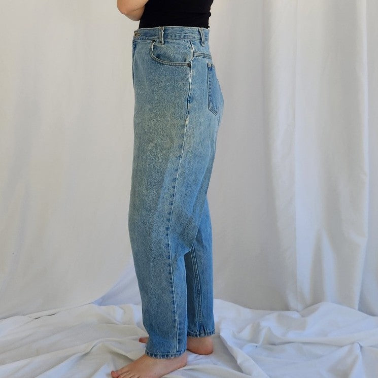90s Classic Medium Wash Mom Jeans