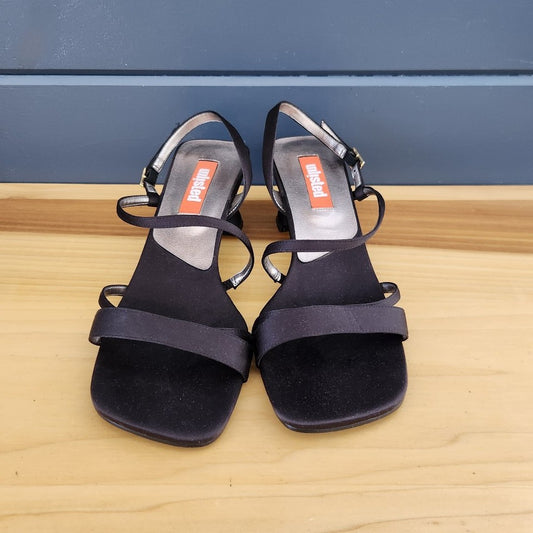 00s Unlisted by Kenneth Cole Black Strappy Kitten Heels