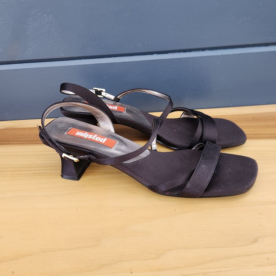 00s Unlisted by Kenneth Cole Black Strappy Kitten Heels