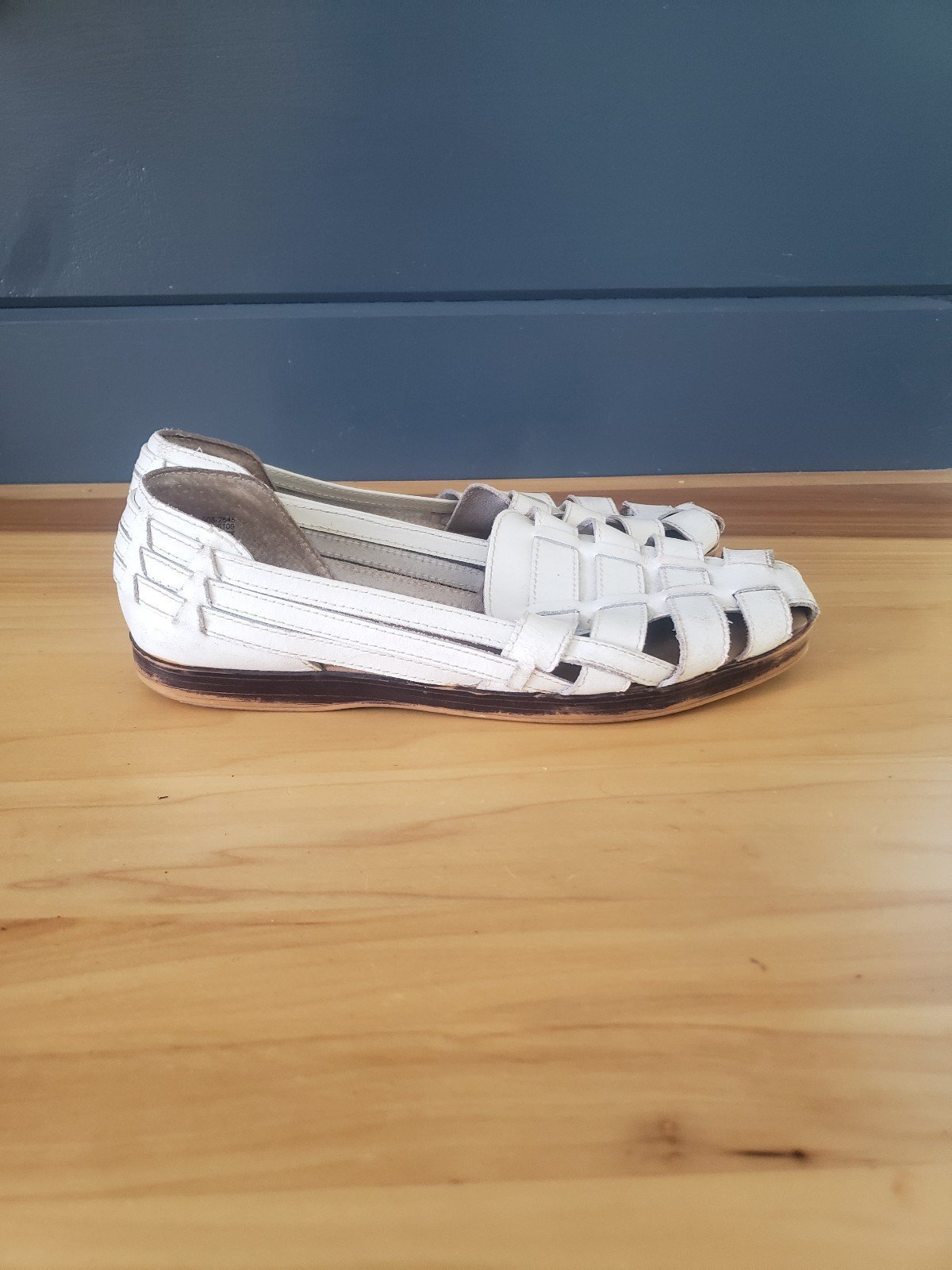 90s Cabin Creek White Leather Sandals