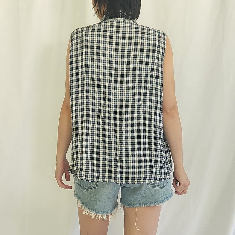 90s Black and White Plaid Sleeveless Button Down