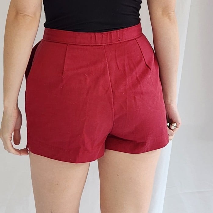 70s/80s Red High Waisted Shorts