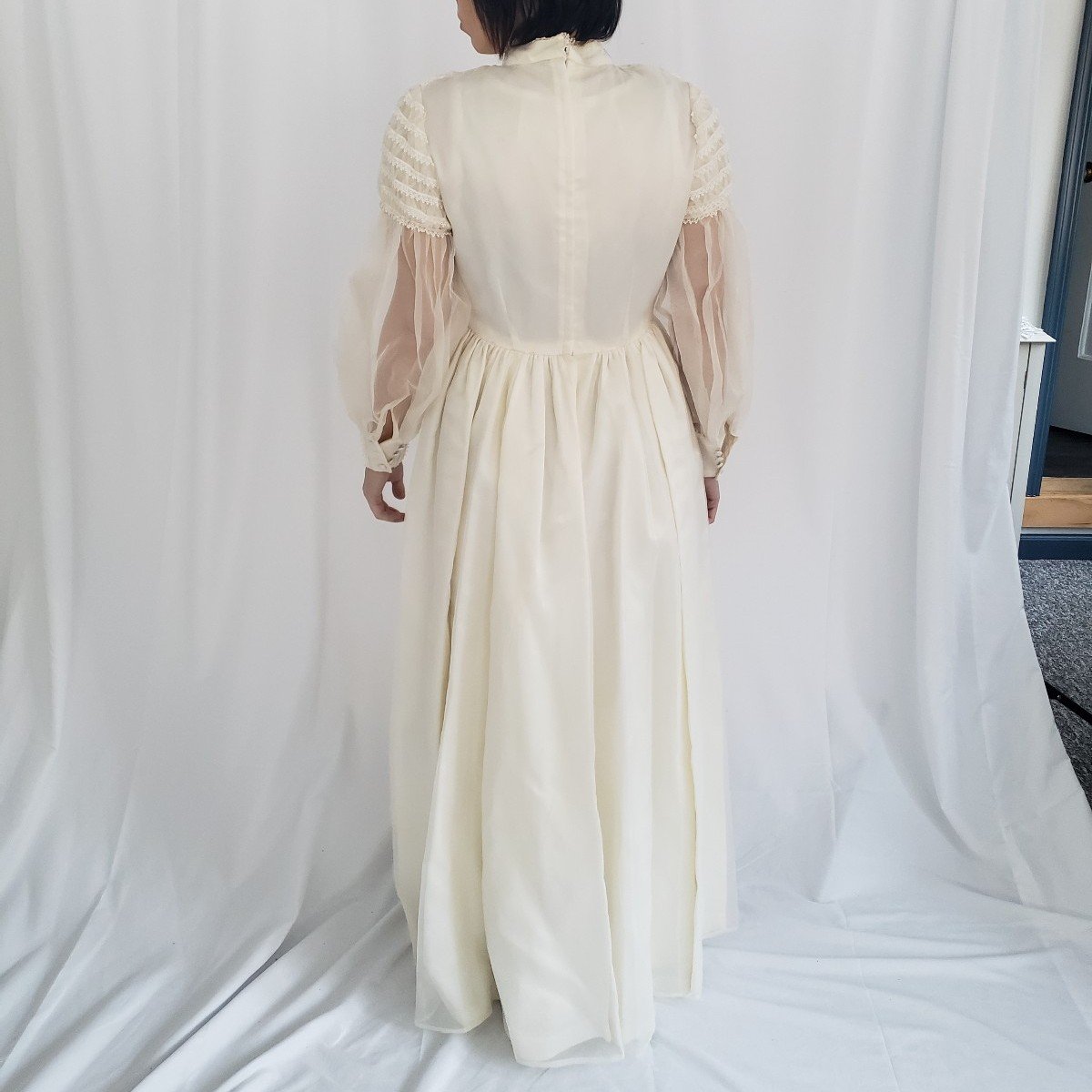 cream 50s dress Vintage 50s Carlye cream/ivory beaded bodice fitted dressy dress