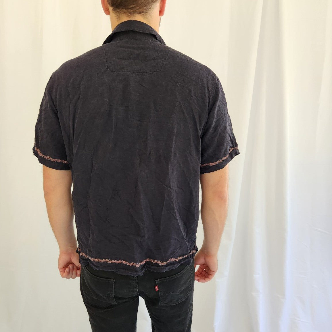90s/Y2K Black and Maroon Silk Button Down Shirt
