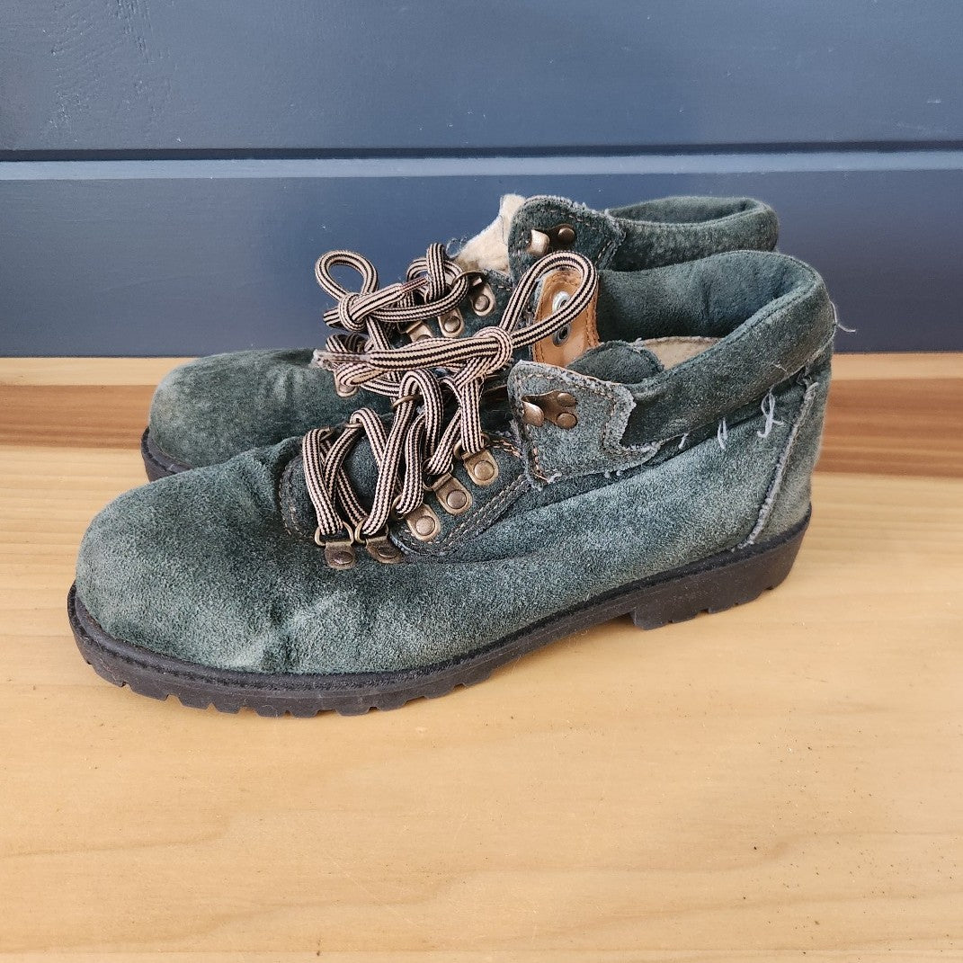 90s Green Suede Boots