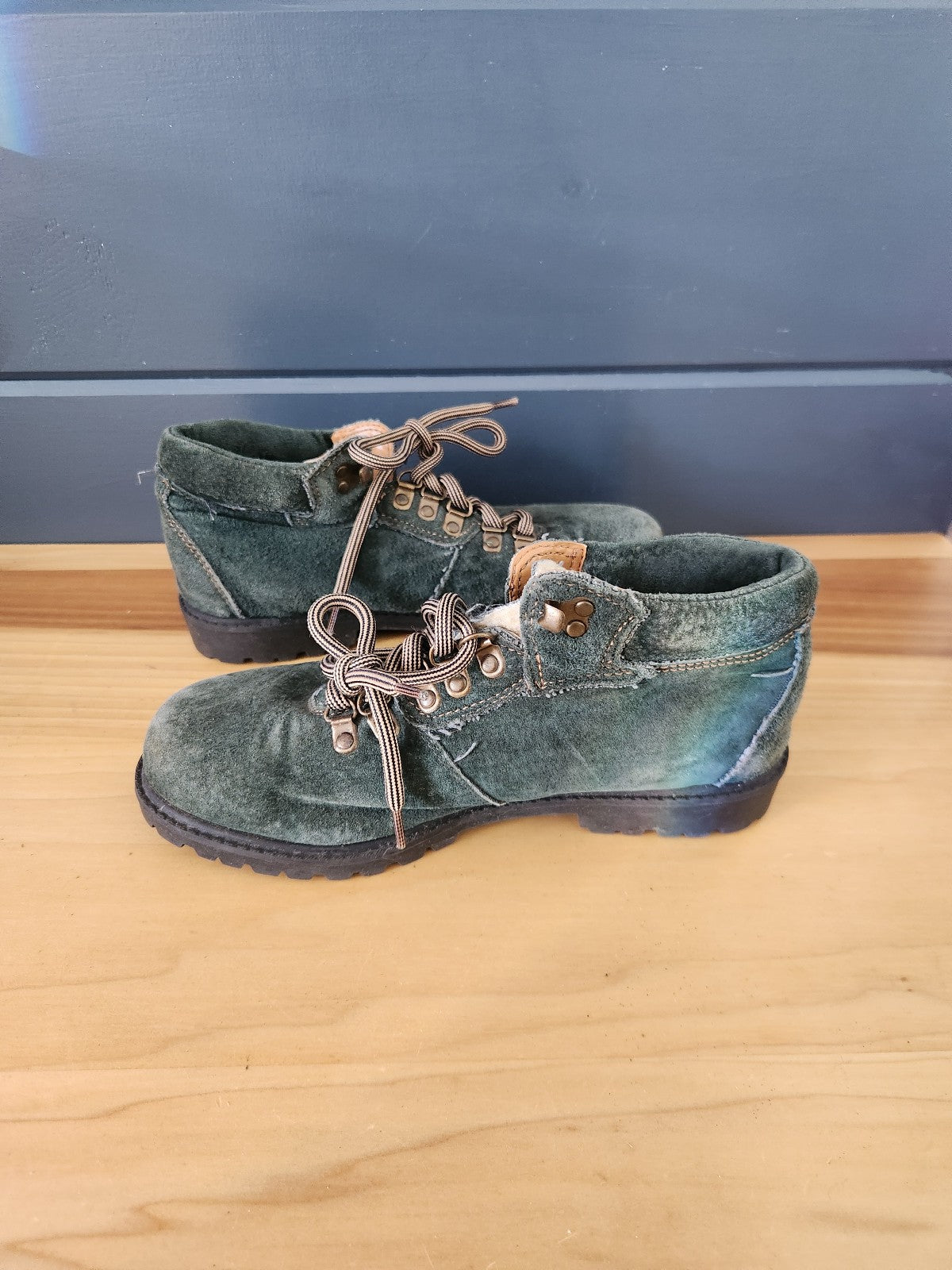 90s Green Suede Boots