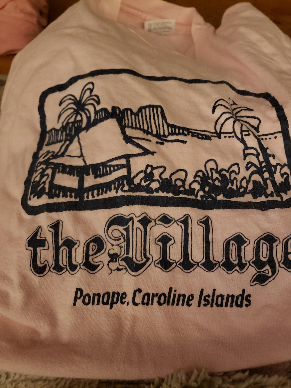 90s Caroline Islands Tourist Tee