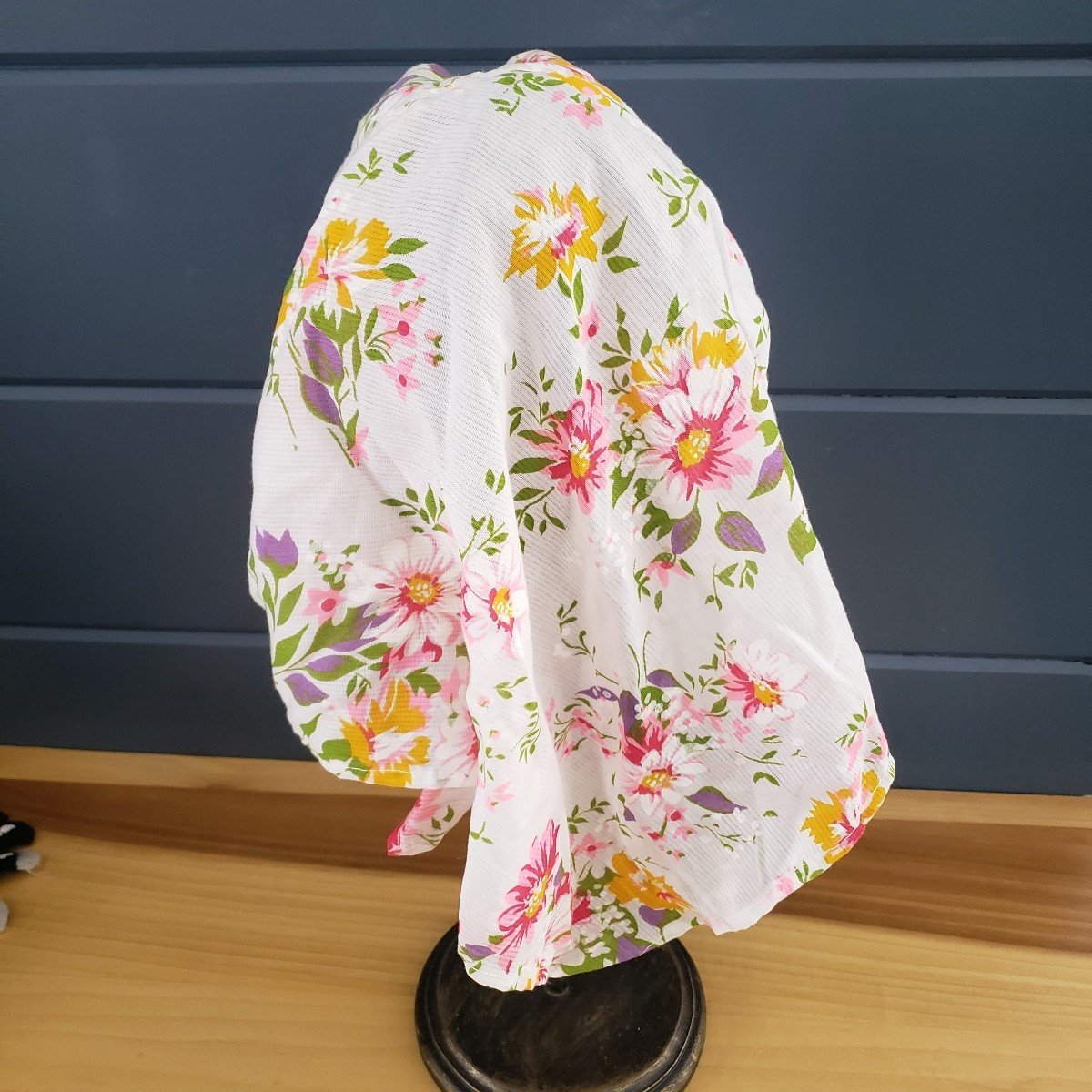 70s White Floral Head Scarf