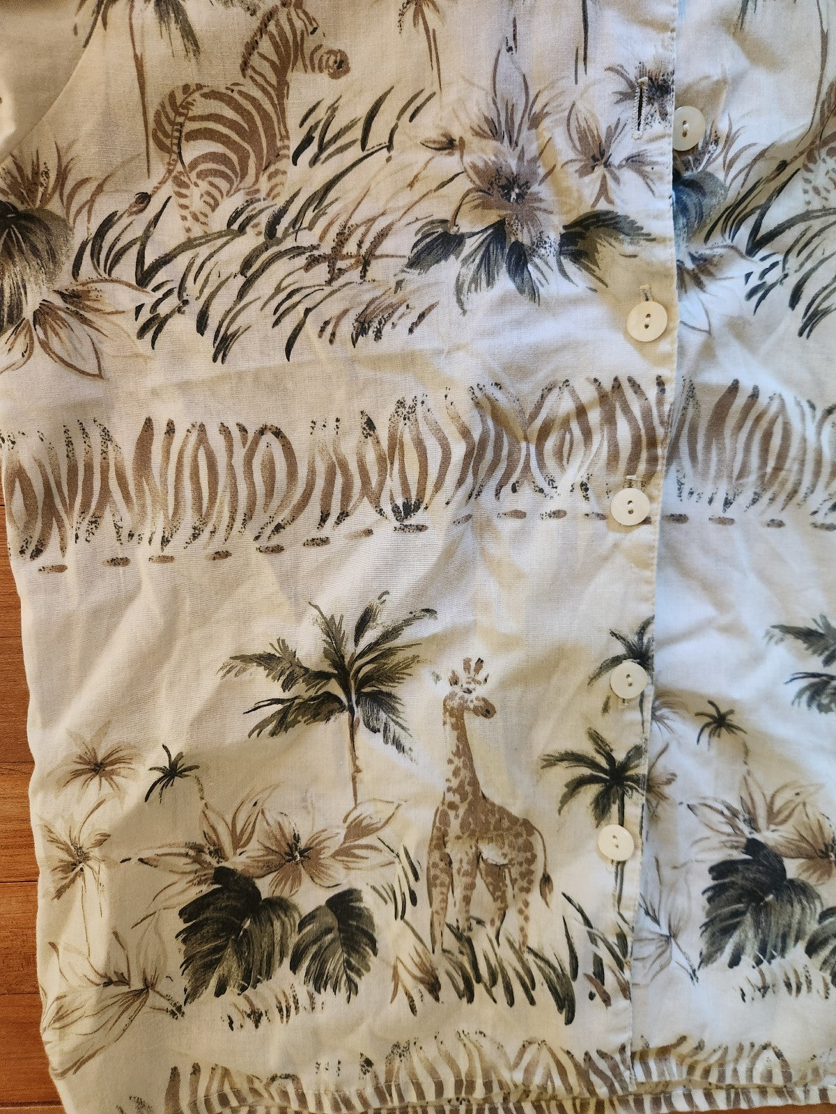 90s Giraffe and Palm Tree Print Shirt