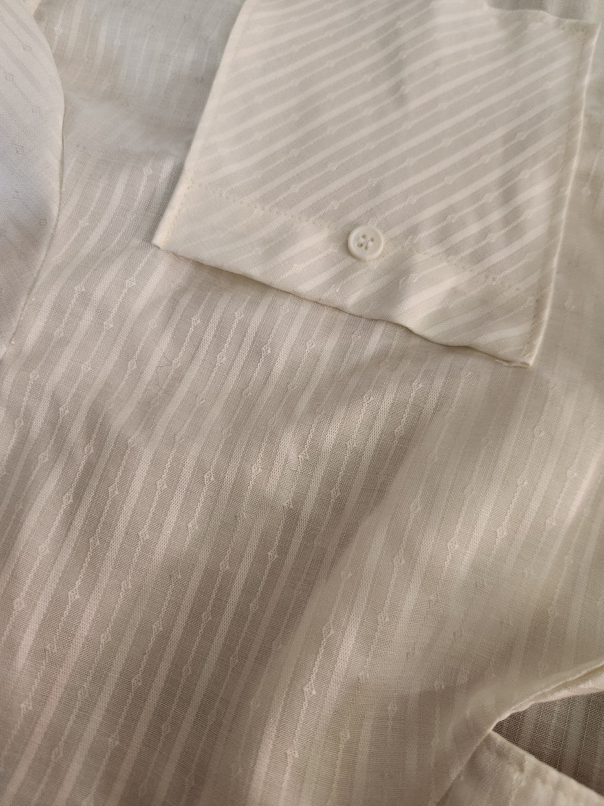 70s/80s Off White Short Sleeve Button Down Shirt