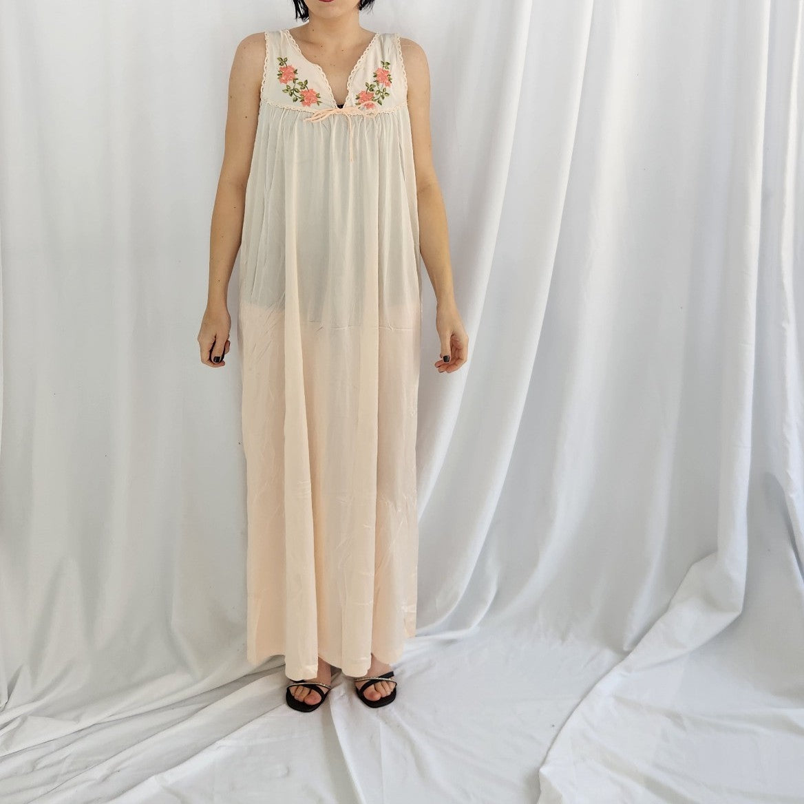 70s/80s Pink Peignoir Nylon and Robe Sdt