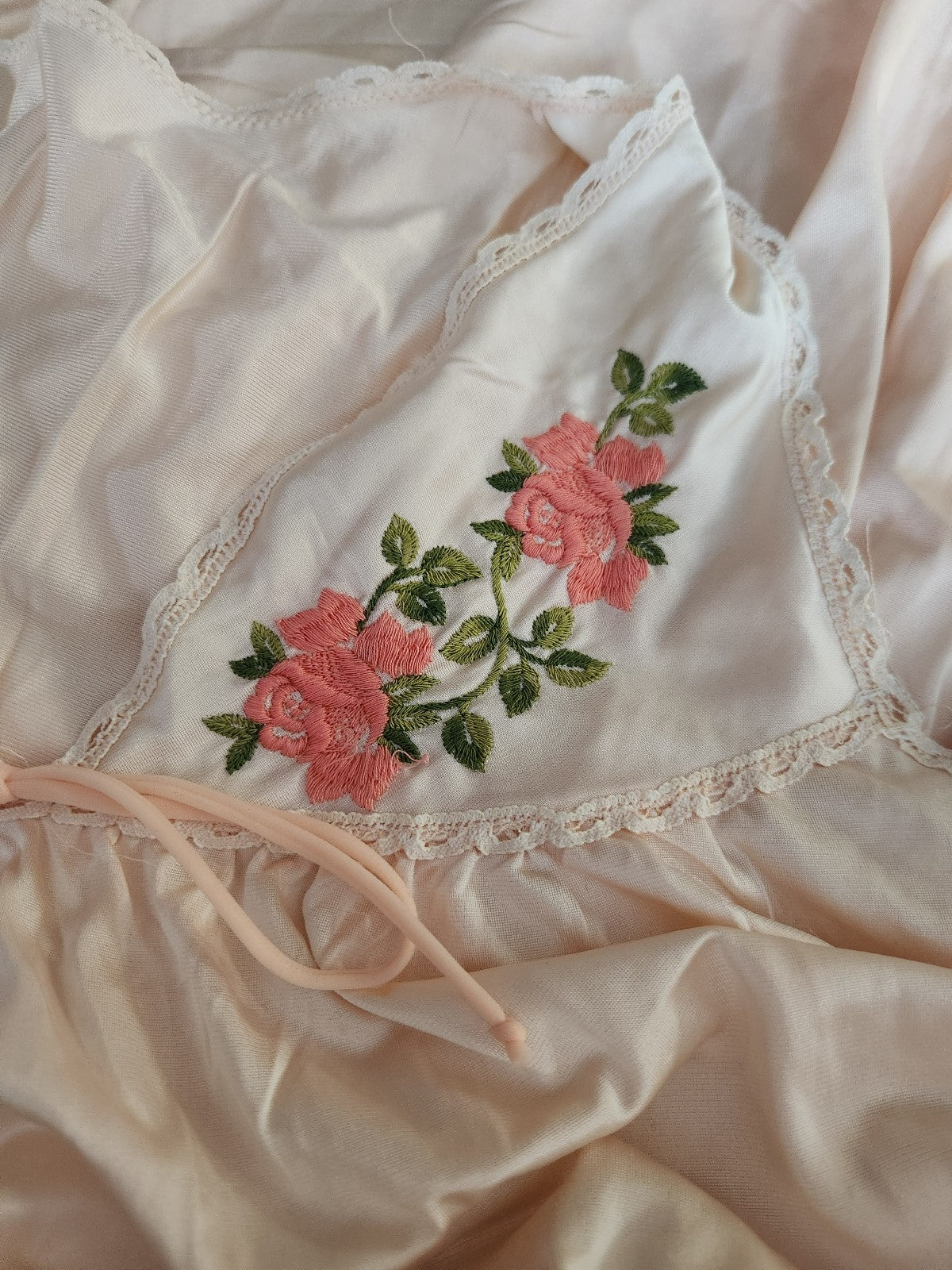 70s/80s Pink Peignoir Nylon and Robe Sdt