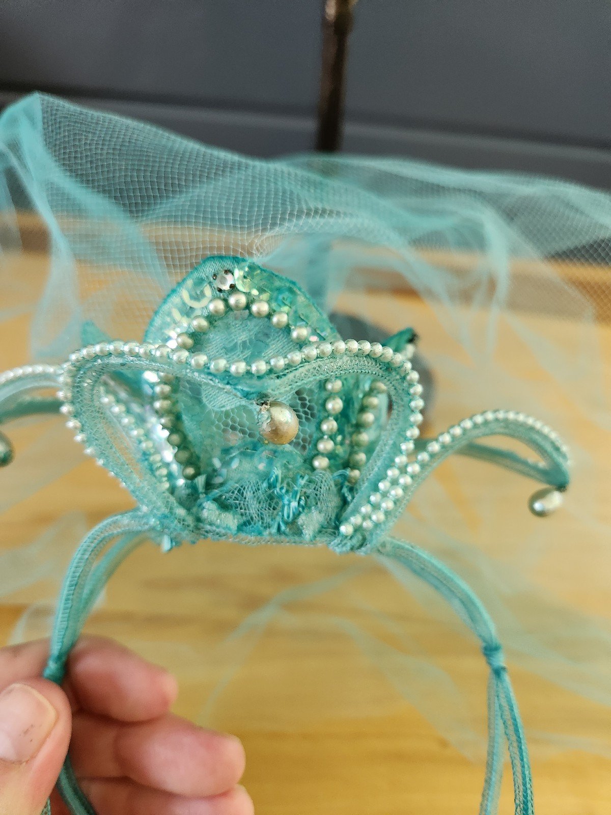 60s Blue Crown Hairpiece