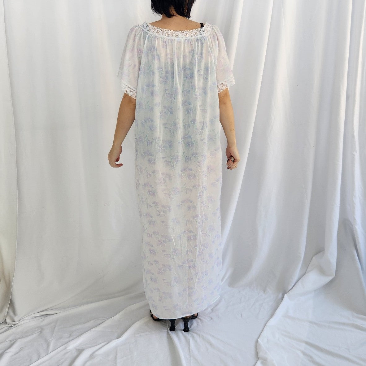 80s White, Blue, and Purple Floral Nightgown