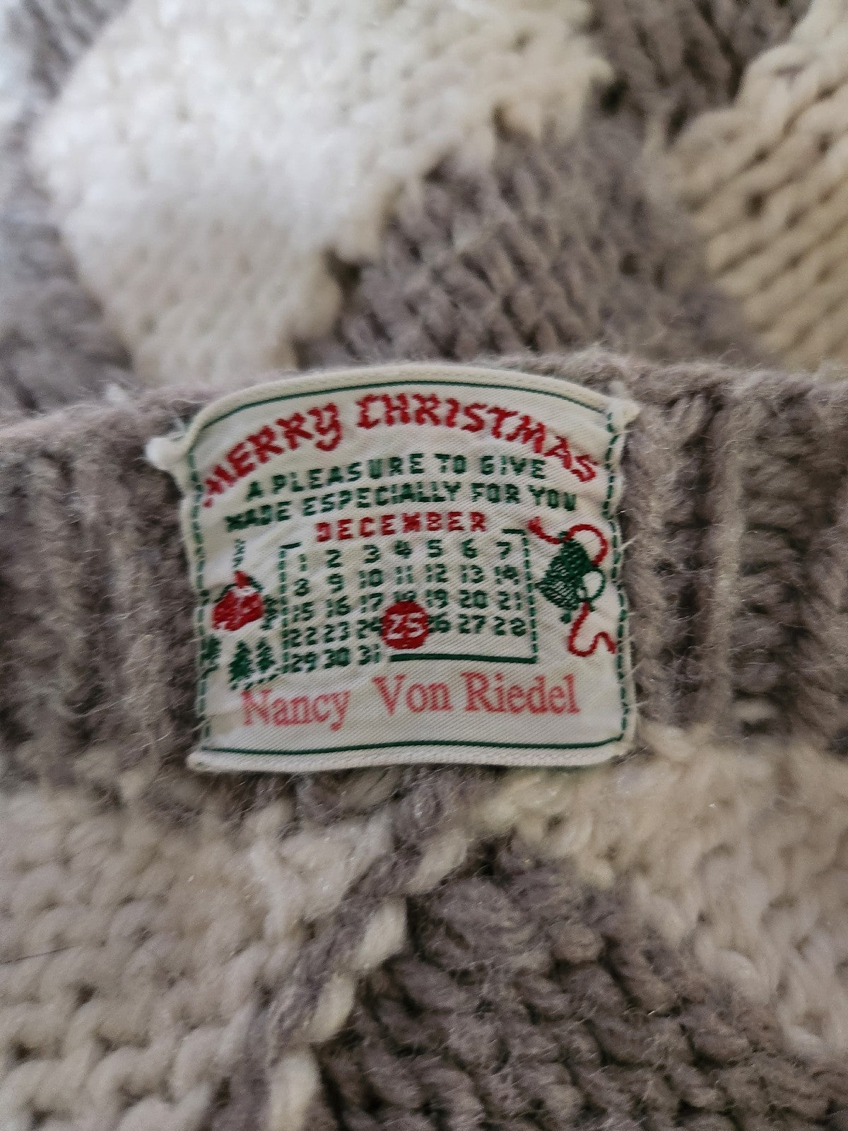 80s Home Made Gray and White Checked Sweater