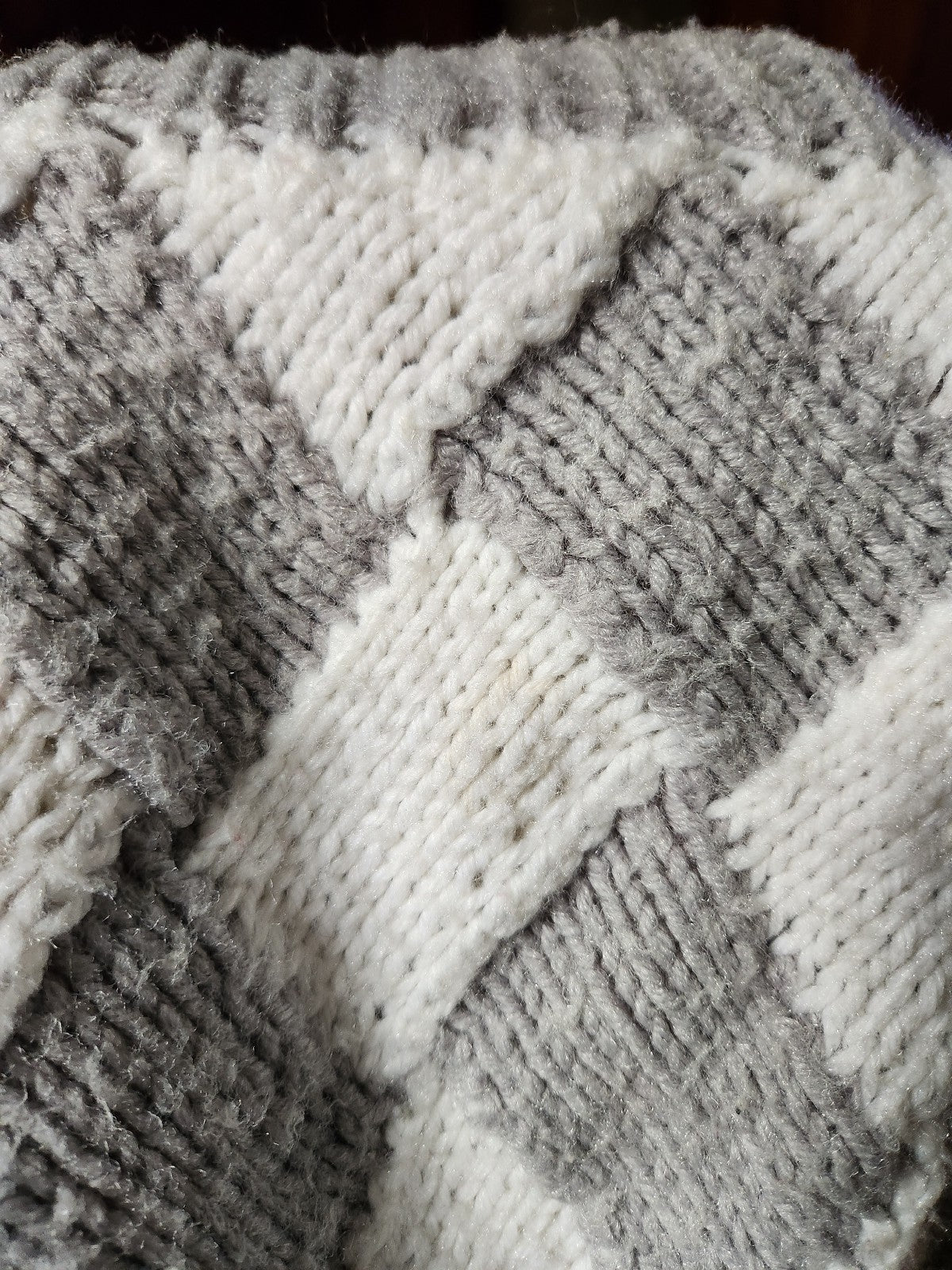 80s Home Made Gray and White Checked Sweater