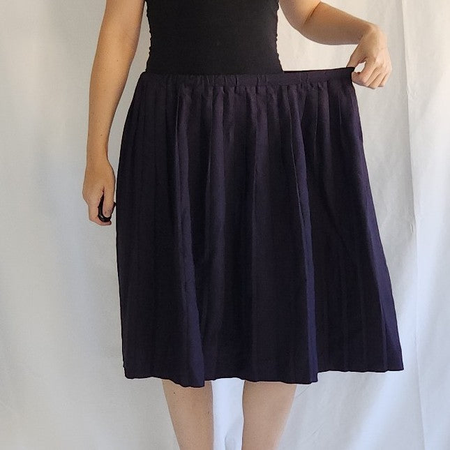 80s Navy Blue Pleated Skirt